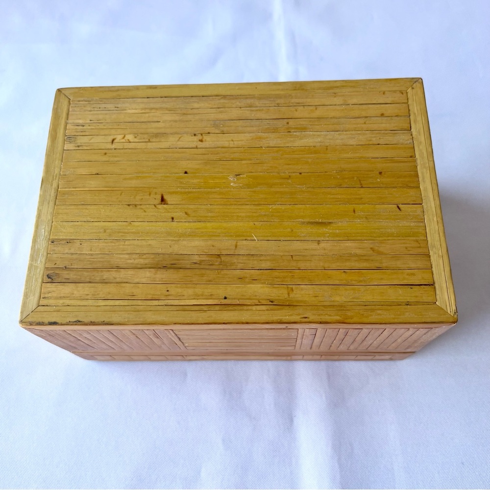 Vintage Elephant Wood Treasure Box - Picture 5 of 8